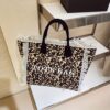 Leopard print-handbag