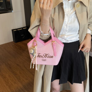New Large-capacity Straw Embroidered Letter Sweetheart Girl Fashion Woven Popular Shoulder Bag
