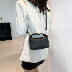Niche Handheld Bucket For Women 2026 Spring Fashion New Versatile High-end Single Shoulder Crossbody Mini Bag
