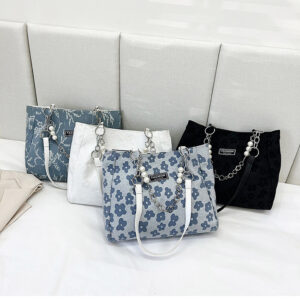 Autumn New 2026 Simple Handheld Tote For Women Large Capacity Trendy Fashion Casual Bag