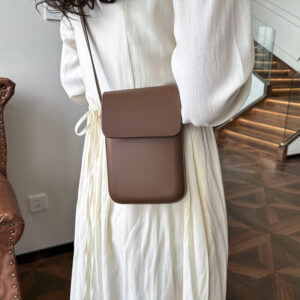 2026 Popular Solid Color Hard Shell Phone Case Fashion Simple Versatile High-end Small Shoulder Crossbody