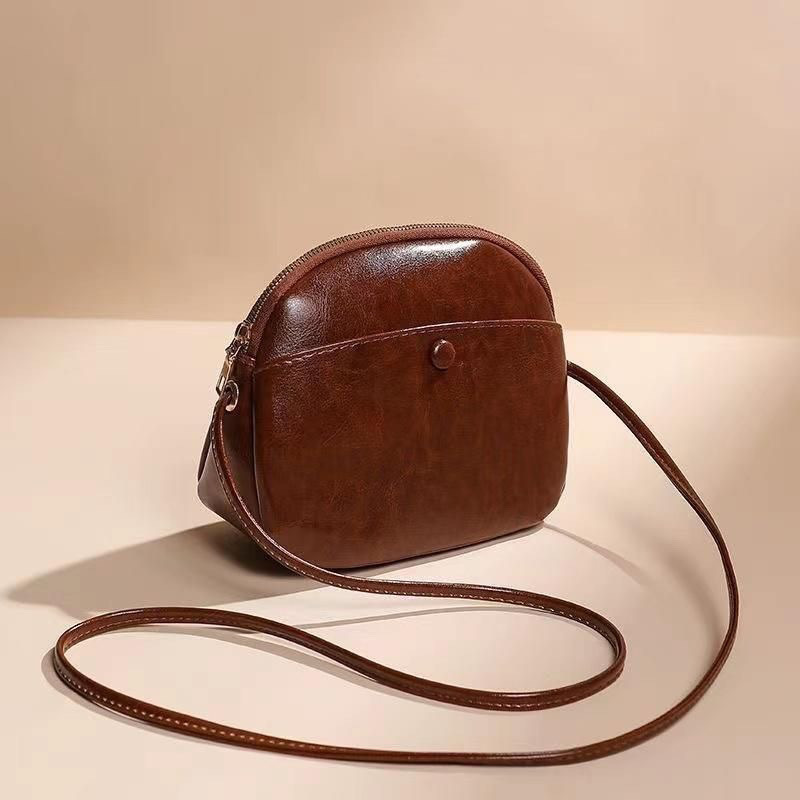 2026 Fashion Women's Shoulder Trendy Simple New Crossbody Bag Texture - Image 6