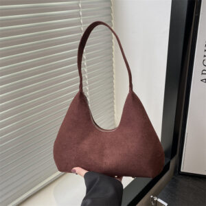 2026 New Underarm Simple Fashion Spring Shoulder Women’s Stylish Texture Commuter Crescent Bag