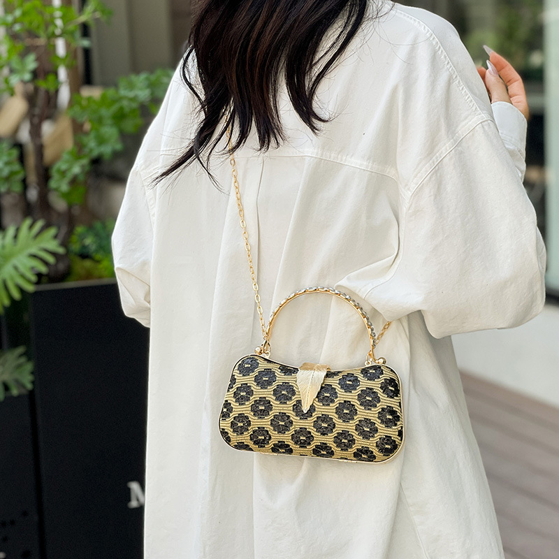 Handbag Trendy Crossbody Party Fashion Shoulder Chain Lock Women's Bag - Image 3