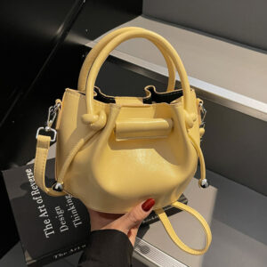 Hand-carried Simple Bucket For Women, 2026 New Korean Style, Fashionable Versatile, Elegant And High-end Cloud Bag,