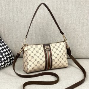 Guanzhou 2026 new middle-aed women’s Korean style casual fashion mom street stall walkin sinle shoulder crossbody