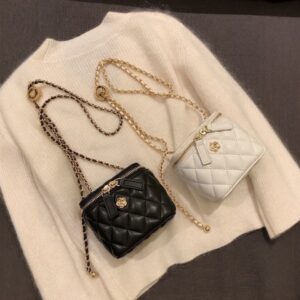 2026 Summer New Women Camellia Quilted Chain Box Bag, Fashion Casual Versatile Mini Shoulder & Crossbody Bag
