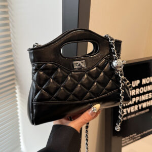 Quilted Chain For Women 2026 New Fashion Internet Celebrity Handbag Casual Shoulder Crossbody Commuter Bag
