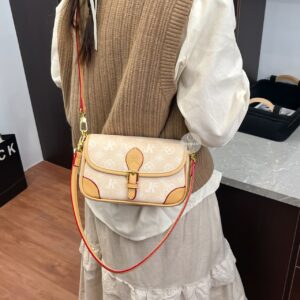 Dune Colored Shoulder Ba Stylish Versatile Color Blockin Desin For Chic Sophisticated Nurse Style Look Women’s