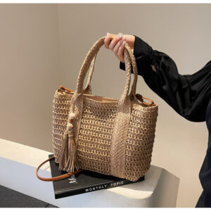 Summer Straw For Women 2026 New Versatile Large Capacity Commuter Tote Fashionable Stylish Woven Women’s Bag