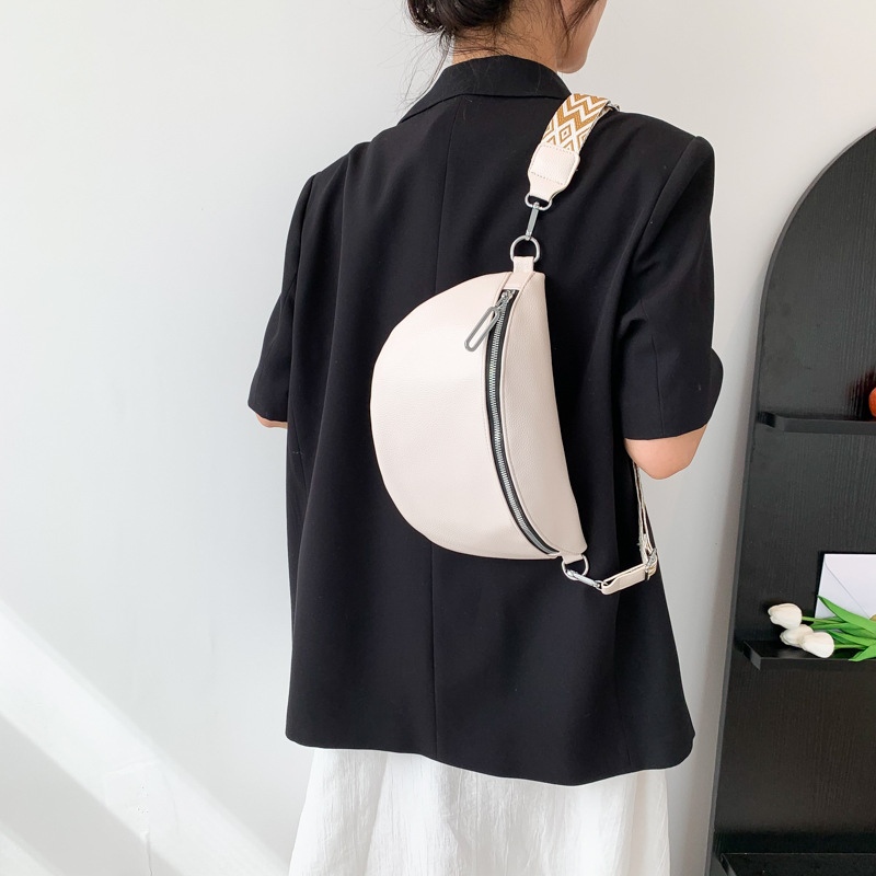 Women's Large Waist Elegant Belt Crossbody Bag, Beige Mini Handbag Chest Bag For Travel - Image 4