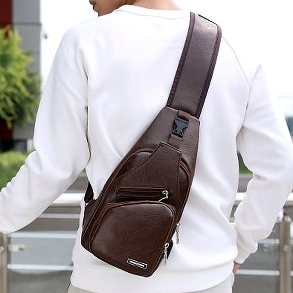 New Breast Shoulder Men's Messenger Waist Bag Multifunctional Outdoor Small Backpack - Image 6