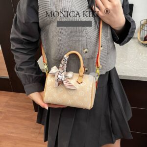 Boston Monogram Pillow Bag New Style Sophisticated Retro Versatile Chic Crossbody Handbag for Women