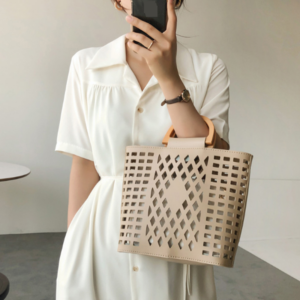 Women’s Bags New Versatile Fashion Simple Shoulder Tote Retro Wooden Ring Hollow Mother And Child Bucket Bag