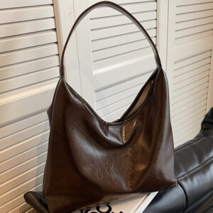 Vintage Large-Capacity Tote For Women 2026 Winter New Commuting Stylish Korean Style Simple Casual Shoulder Bag
