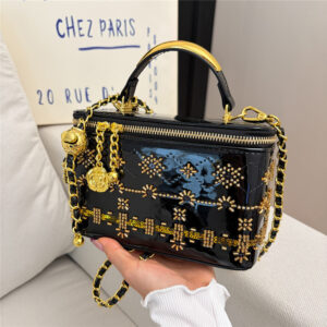 Spring/Summer High-End Quilted Handbag Versatile Shoulder Crossbody Simple Elegant Small Square Women’s Bag New Style