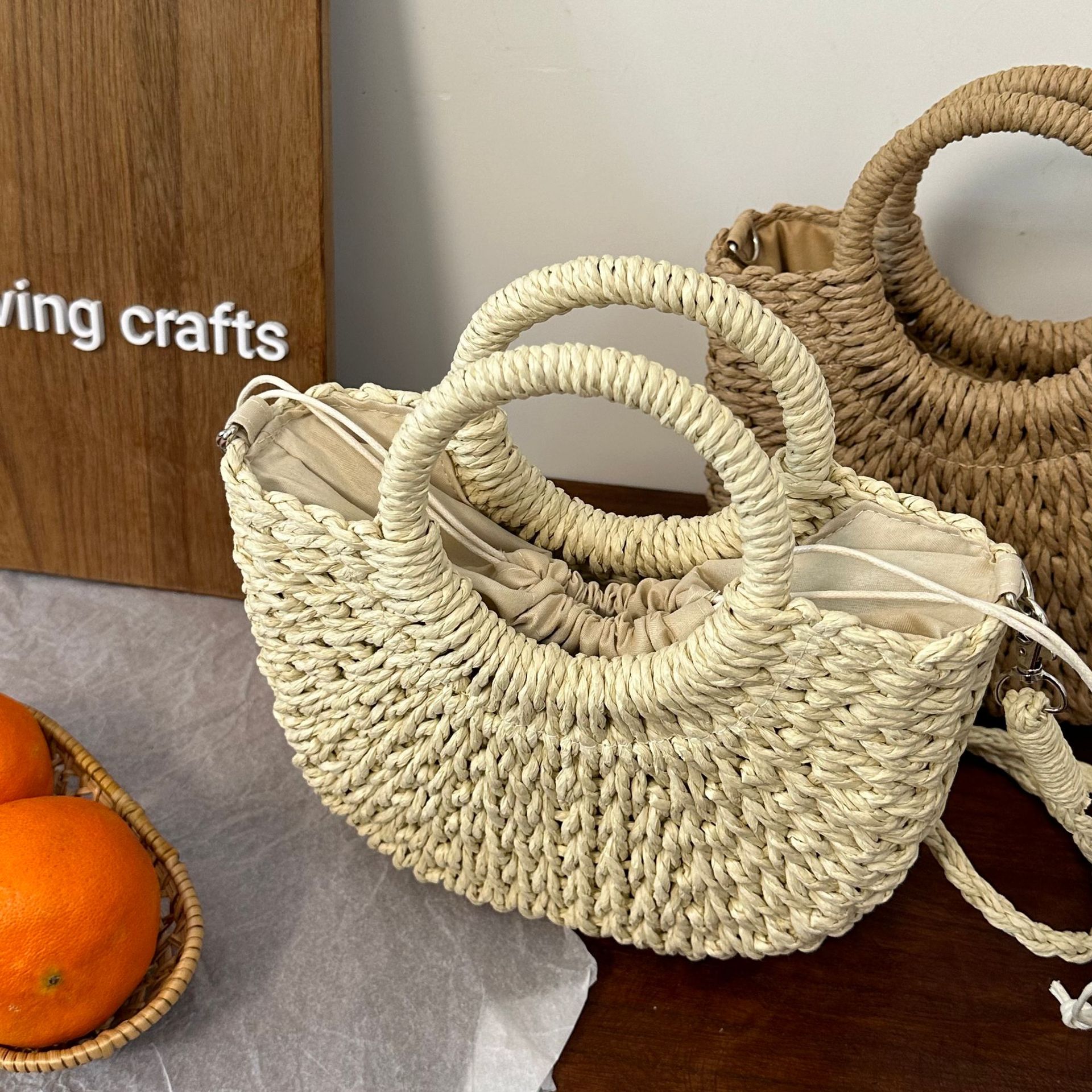 Beach Handwoven Simple Style Handbag Half-Round Straw Women's Tote Bag - Image 4