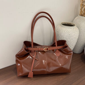 Solid Color Commuting Single-Shoulder Vintage European And American Style Large Capacity New 2026 Product Elegant Belt