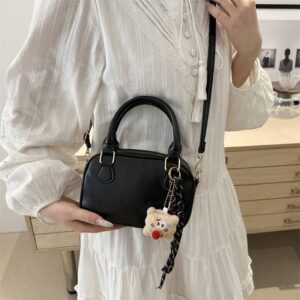 Retro Fashion Handbag High Sense New Joker Shoulder Messenger Bag Commuting Simple Small Bag.