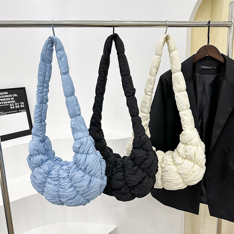 2026 Bullhorn Large Cloud New Crossbody Spring Women's Versatile Pleated Shoulder Bag - Image 2