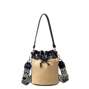 Shoulder Bags for Women New 2026 Hand-woven Niche PP Straw is on The Market An Everyday Commuter Bag