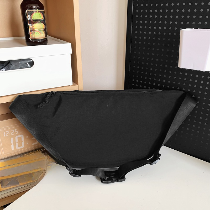 New Fashionable Chest Crossbody Trendy Cycling Shoulder Bag - Image 2