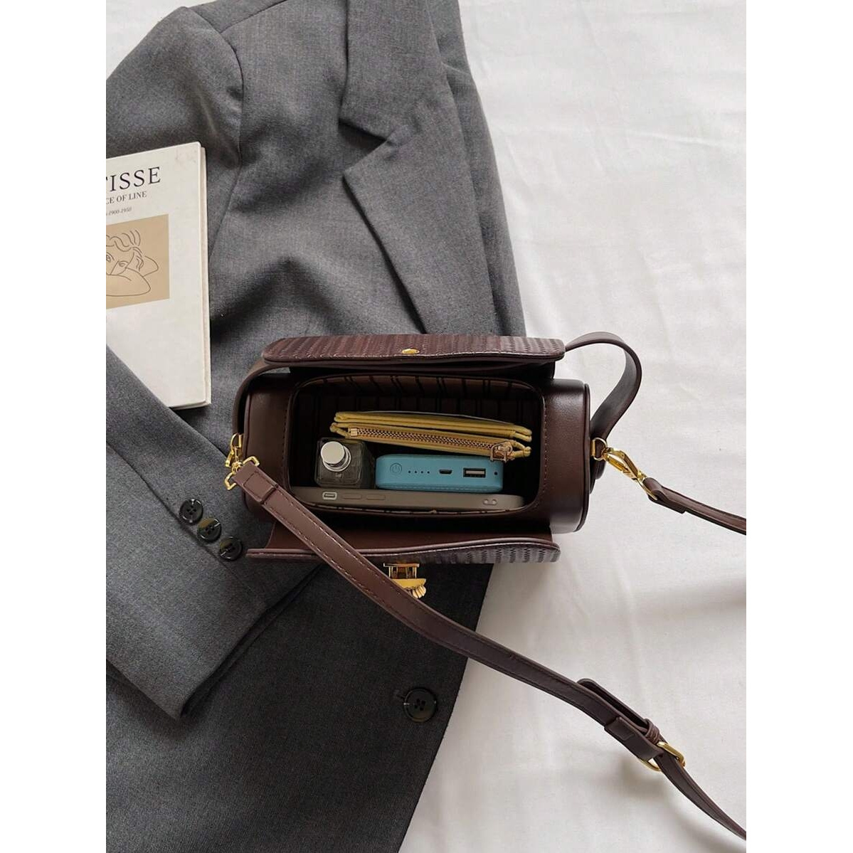 Vintage Weave Barrel Handbag Ladies Luxury Lock Design Daily Crossbody Purse - Image 9