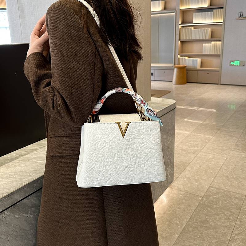 Fashion Trendy Women's Handbag, One-shoulder, Cross-body, Business Commuting, With Scarf - Image 4