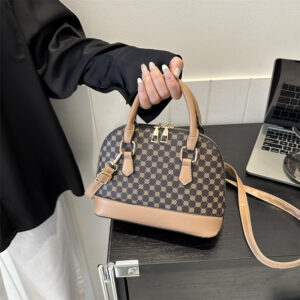 Fashionable Retro Color-blocking Handbag 2026 Summer New Trendy Casual Women’s Popular Shoulder Crossbody Bag