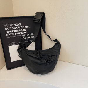 Unisex High-End Crossbody Women, Large Capacity Dumpling Bag, Fashionable Versatile Motorcycle Riding Bag For Men