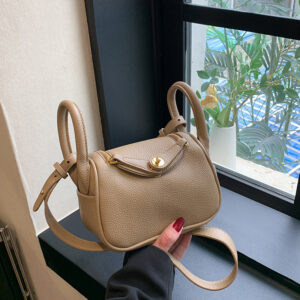 Women’s 2026 new fashion with niche design crossbody casual portable pillow bag