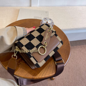 2026 new women’s high-end exquisite summer fashion checkerboard messenger niche ins texture small square bag