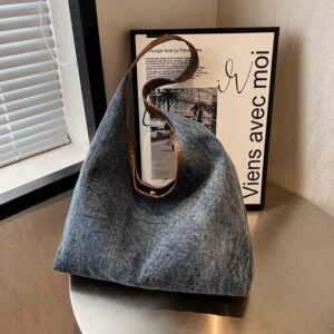 Women’s Large Capacity Denim Shoulder Bag Trendy Summer Handbag for Commuter Bucket Style