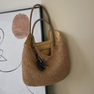 Boho Straw Woven Tote With Fringe, Large Beach Shoulder Bag For Women, Zip Closure & Adjustable Straps (Brown)