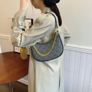 Women’s High-End Handbag Trendy Chain Shoulder Stylish Versatile Crossbody Underarm Crescent Bag