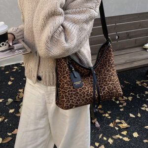 Women’s Stylish Leopard Print Tote – Large Capacity PU Shoulder Bag With Zipper Closure, Spacious Interior For Daily