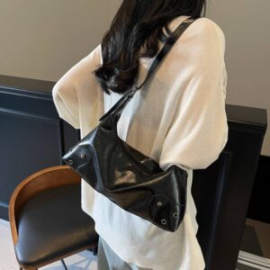Retro Niche One-shoulder Large-capacity Women’s Western Style Joker Texture Underarm Bag Commuting