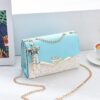 Sky blue (with pendant)