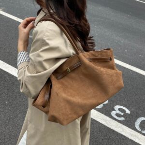 Large-capacity Tote New Autumn And Winter High-end Commuting Women’s Bag, Retro Shoulder Bag.