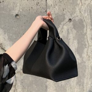 New Cloud Niche Design 2026 Crossbody Versatile Dumpling Handbag High-end Tote Lunchbox Bag