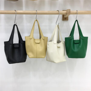 Small dirty cabinet 2026 spring and summer new Korean style fashion vegetable basket portable soft texture one shoulder