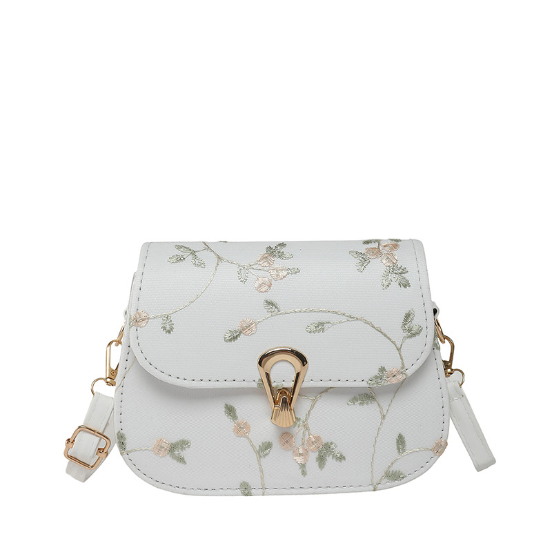 Summer Shoulder For Women 2026 New Fresh Lace Flower Woven Saddle Versatile Crossbody Bag - Image 5