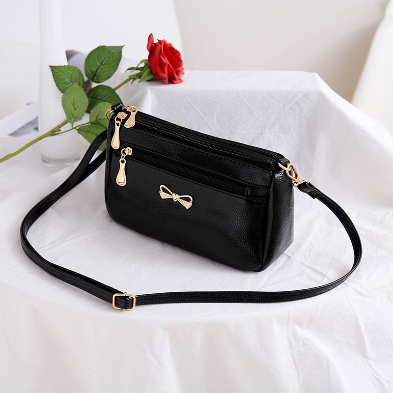 New Style Mom Korean Fashion Shoulder Middle-aged Women's Crossbody Small Bag - Image 3