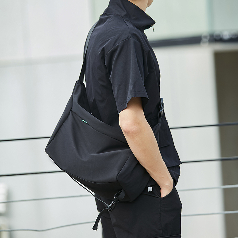 Fashionable new student shoulder sports mailman bag, crossbody bag