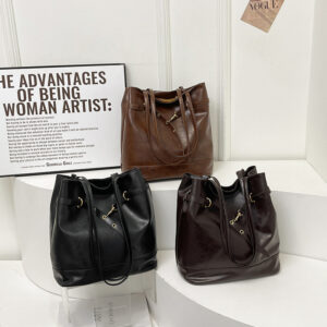 Large Capacity Simple Tote 2026 Winter New PU Women’s High-end Commuter Daily Lightweight Ladies Bag