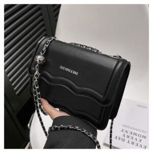 2026 Trendy Solid Color Simple Fashion Versatile Small Exquisite Chain Shoulder Crossbody Flap Bag For Women