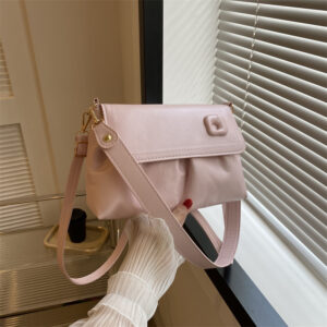 Niche texture cloud pleated foreign trade new soft leather flip shoulder crossbody Korean version trendy fashion armpit