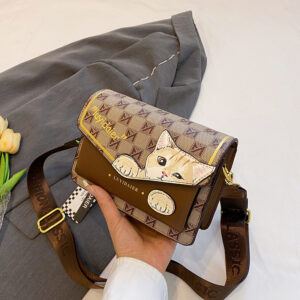 Postman’s 2026 Autumn/Winter New Trend Small Square One Crossbody Bag Cartoon Cat Wide Shoulder Strap