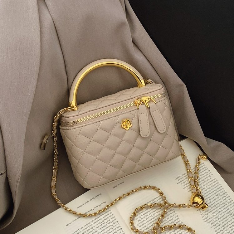 Bags Retro Hand Held Fashion Bucket Women's New Style Diamond Chain Shoulder Versatile Crossbody Bag - Image 14