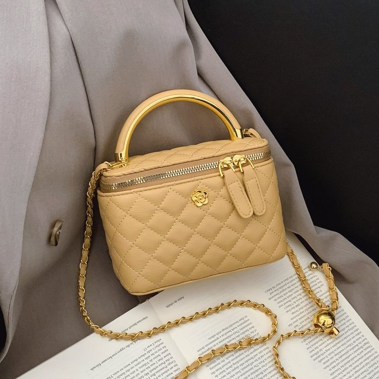 Bags Retro Hand Held Fashion Bucket Women's New Style Diamond Chain Shoulder Versatile Crossbody Bag - Image 12
